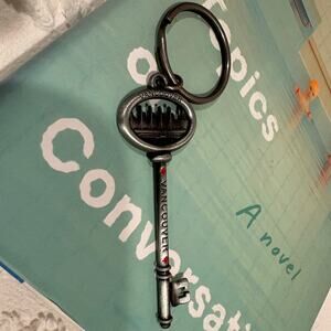 VANCOUVER CANADA Gun Metal Key Chain Sz OS Memorabilia Keepsake Memento